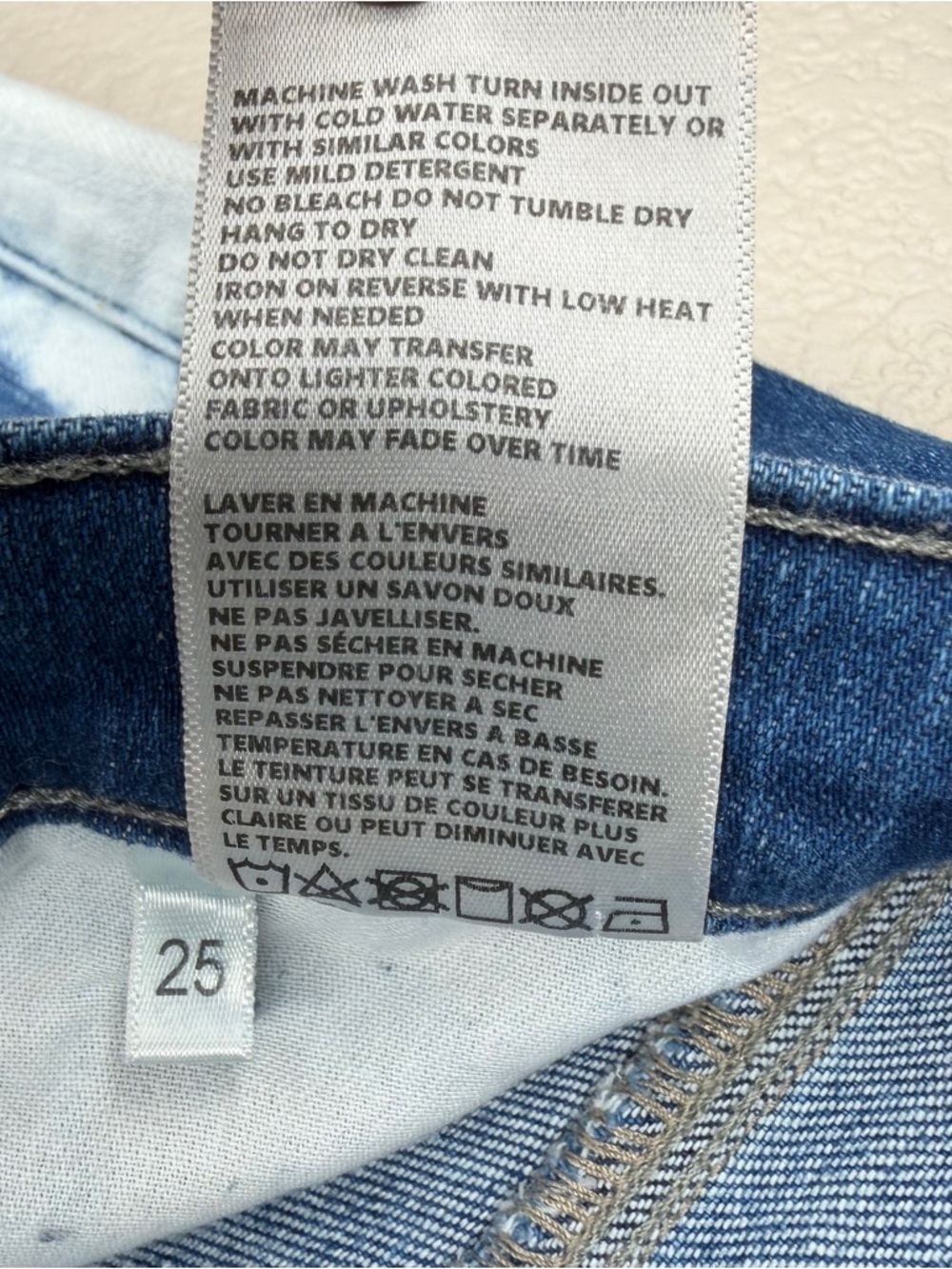 L'AGENCE Harmon Bleach Slim Straight Leg Jeans Size 25 Montana Destruct Denim - Picture 13 of 13